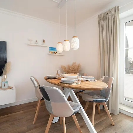 Vier Jahreszeiten Whg 7 * Grömitz